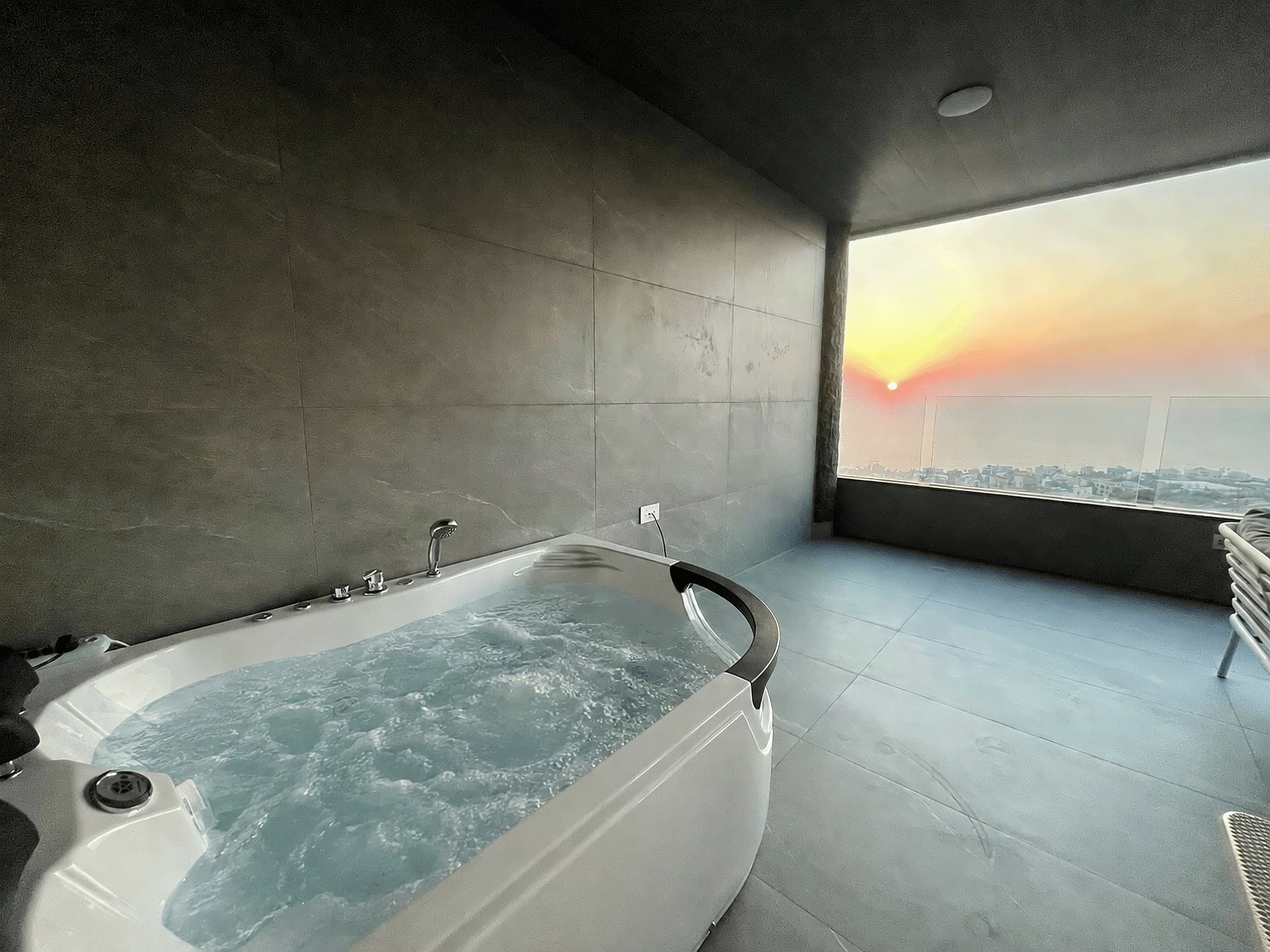 Luxury Two-Bedroom · Open Sea View · Private Jacuzzi