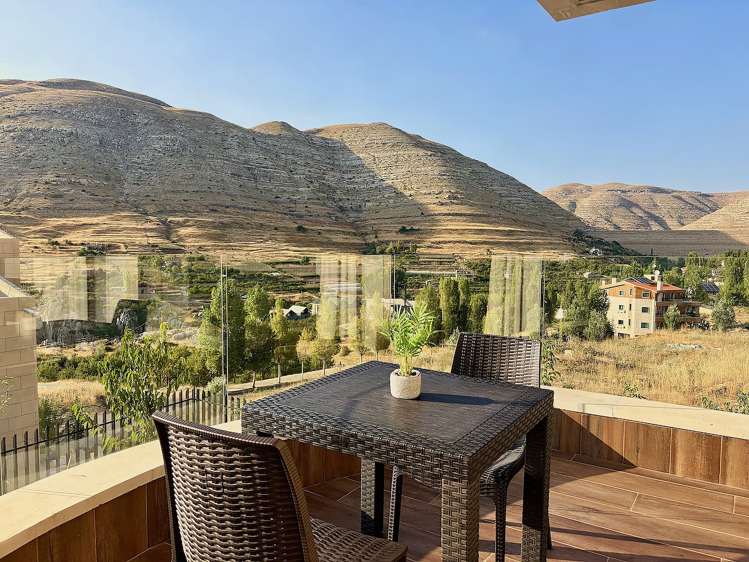 Mountain Flat with Fireplace