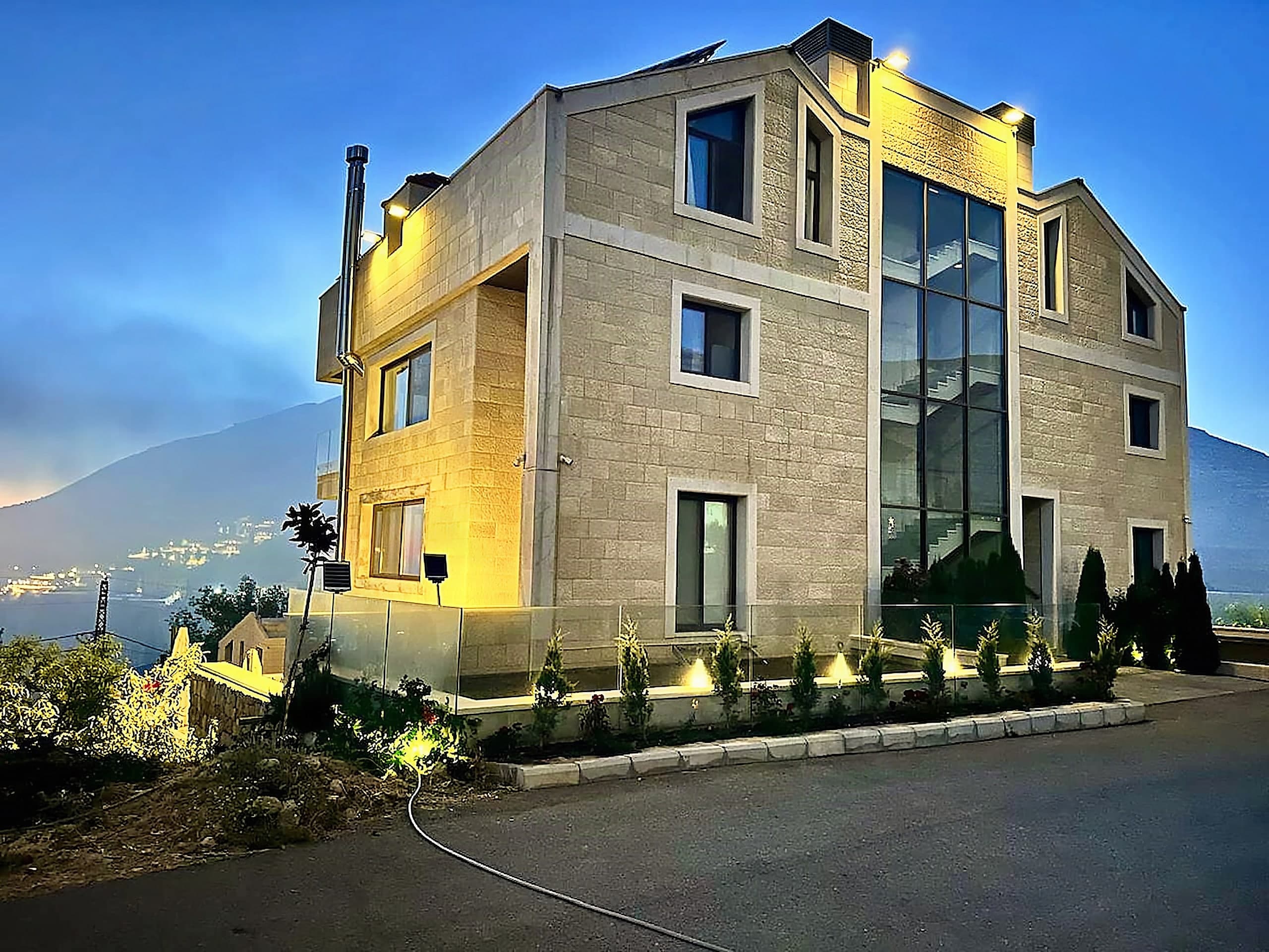 Faraya